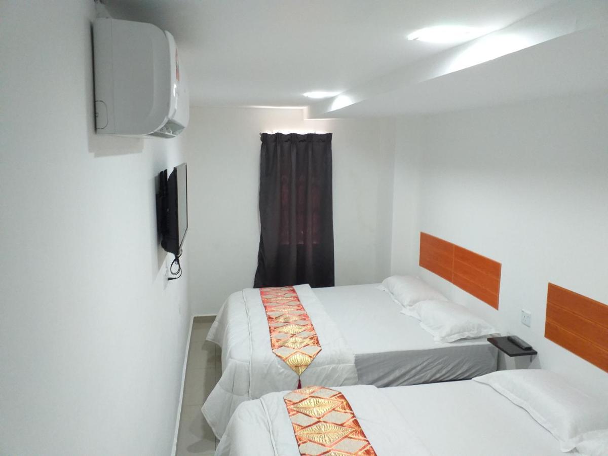 Orange Villa Hotel Near Palm Mall Seremban Kültér fotó