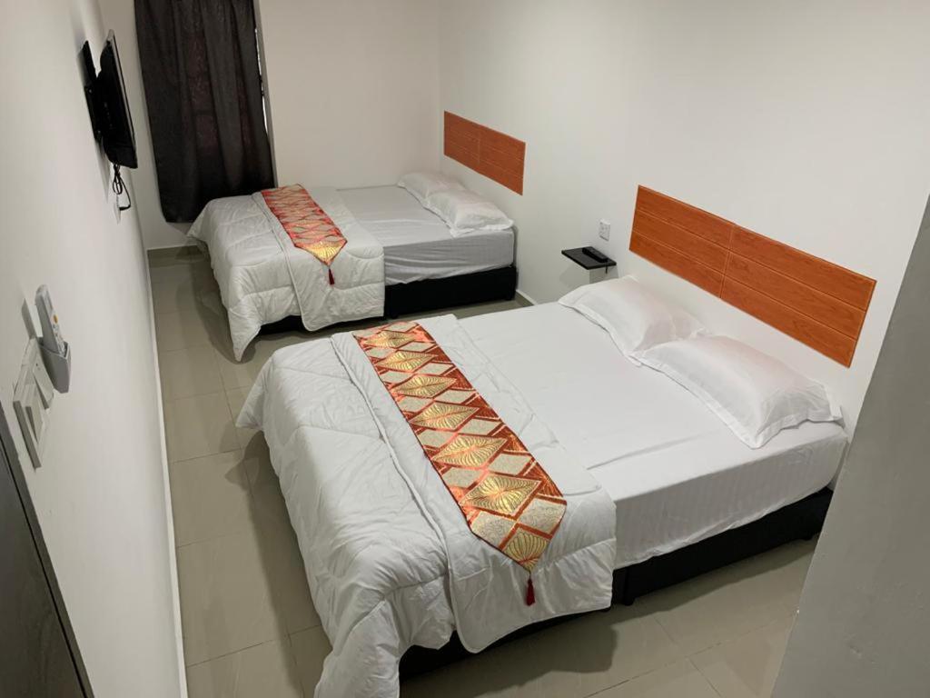 Orange Villa Hotel Near Palm Mall Seremban Kültér fotó